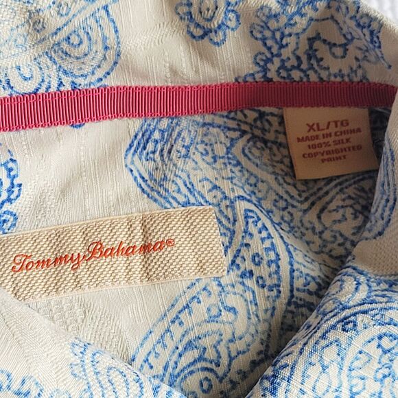 TOMMY BAHAMA Off-White Blue Button Up Size XL Paisley Print Embossed Silk - Picture 9 of 12